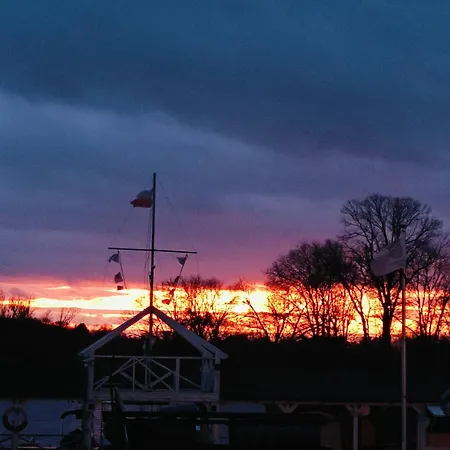 W Miasteczku Portowym