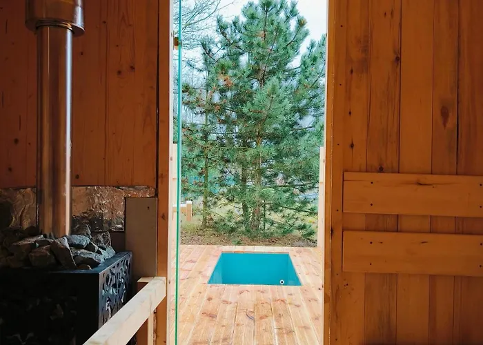 W Miasteczku Portowym Uraz (Trzebnica)